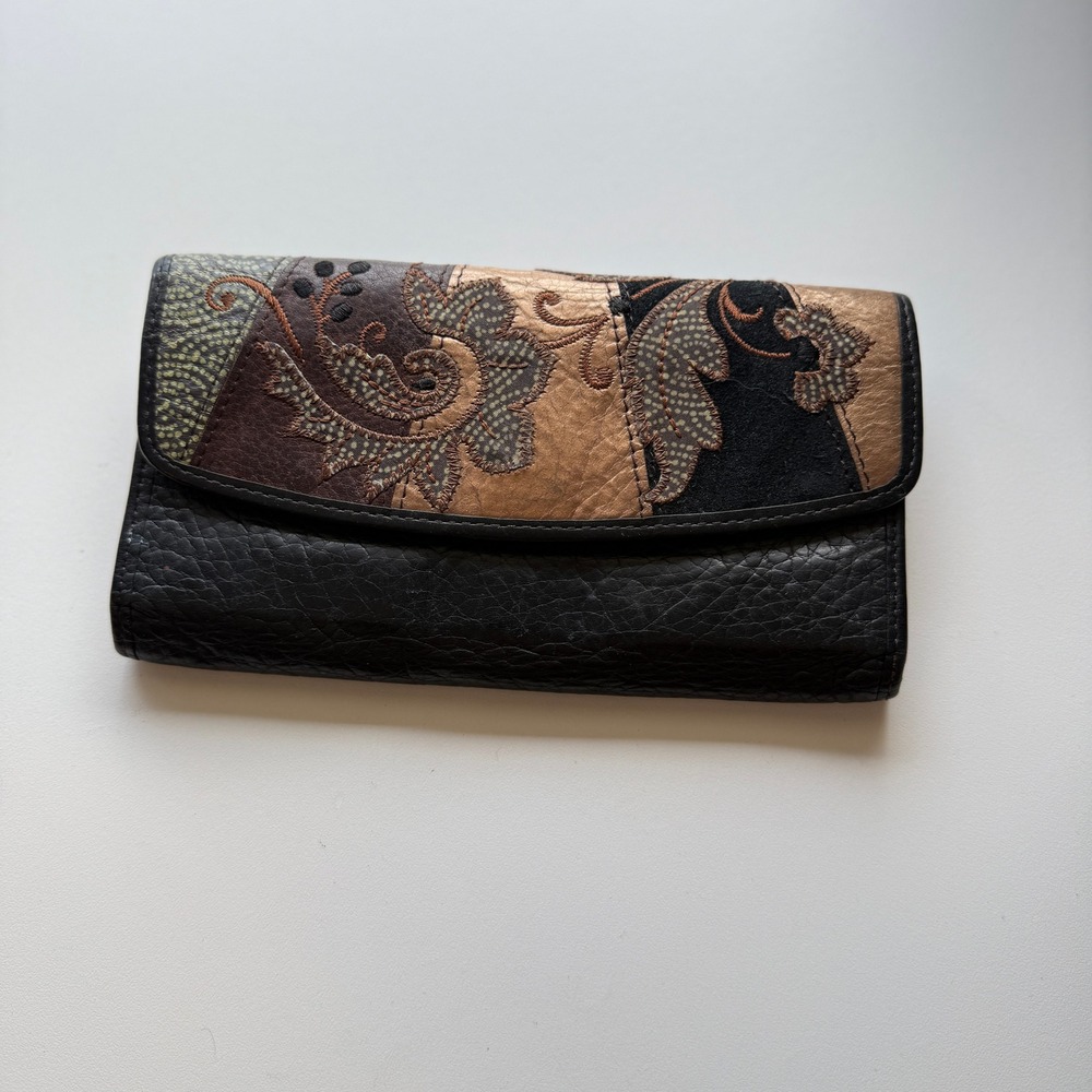 Y2K Fossil Women Black Leather Patchwork Embroidered Trifold Clutch Wallet